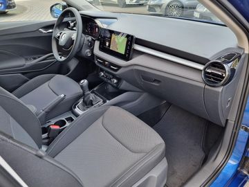 Car image 14