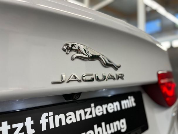 Jaguar XE 147 kW image number 24