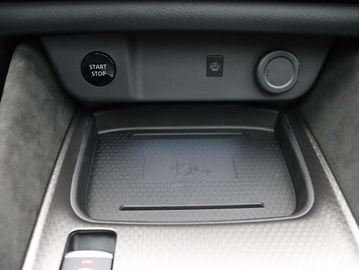 Car image 32