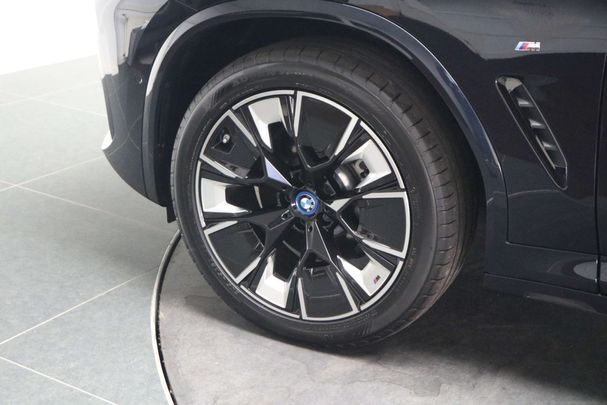 BMW iX3 80 kWh 210 kW image number 6