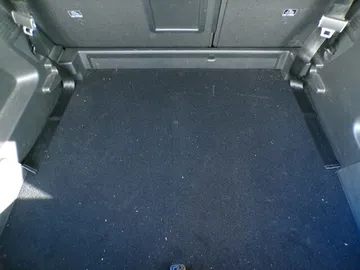Car image 34