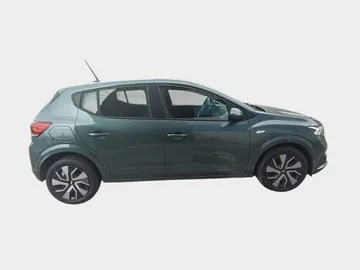 Car image 4