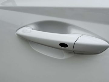 Car image 38