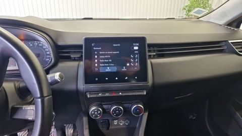 Car image 30