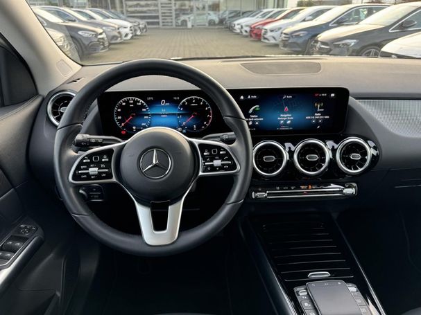 Mercedes-Benz GLA 180 100 kW image number 16