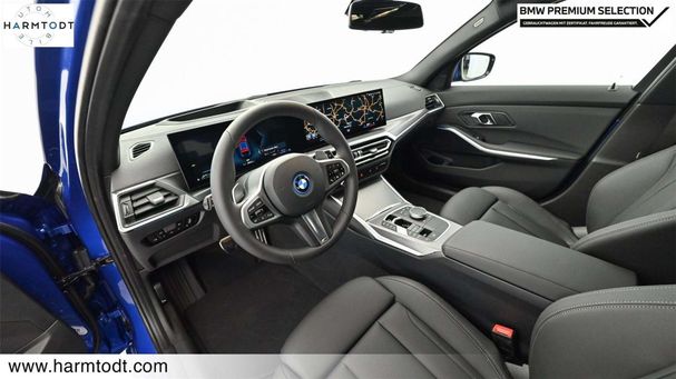 BMW 330e Touring xDrive 215 kW image number 6