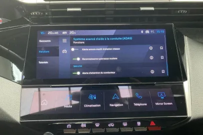 Car image 37