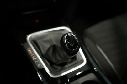 Car image 37
