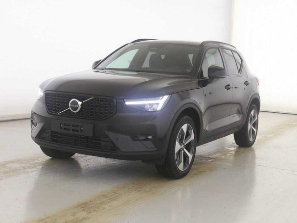 Volvo XC40 B4 Plus DKG 145 kW image number 1