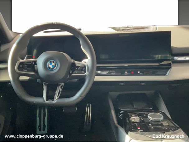 BMW i5 eDrive40 M Sport Pro 250 kW image number 10