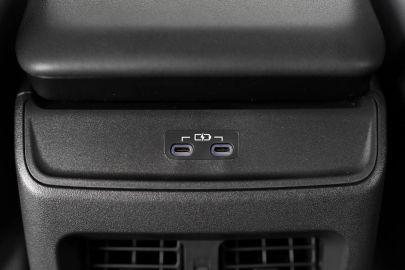 Car image 36