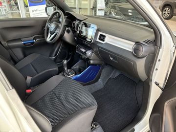 Car image 9