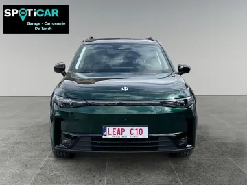 Car image 3