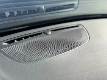 Car image 39