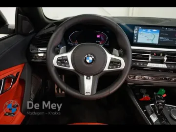Car image 15