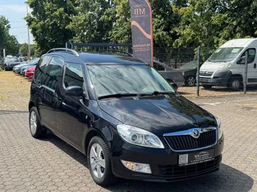 Car image 4