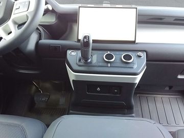 Car image 10