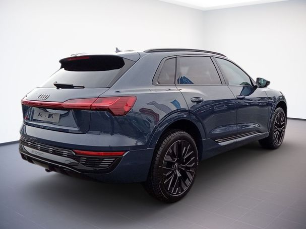 Audi Q8 50 quattro e-tron S-line 250 kW image number 4