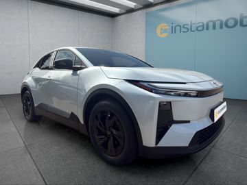 Car image 2