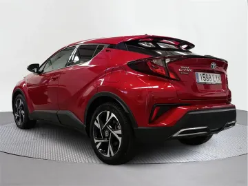 Car image 4