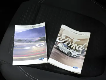 Car image 39
