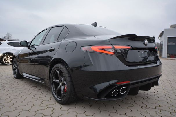 Alfa Romeo Giulia 2.9 V6 Bi-Turbo Quadrifoglio 375 kW image number 3