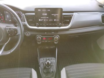 Car image 28