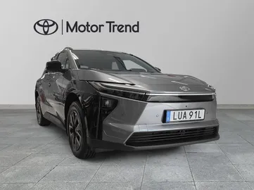 Car image 2