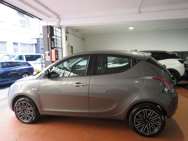 Lancia Ypsilon 51 kW image number 8