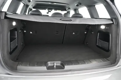 Car image 33
