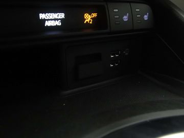 Car image 38