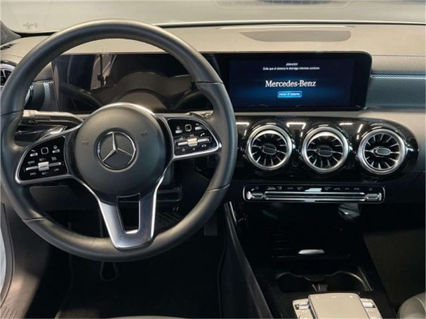 Mercedes-Benz CLA 180 100 kW image number 22