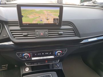 Car image 28