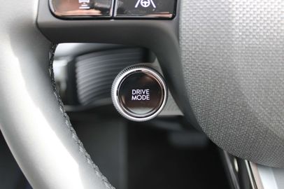 Car image 36