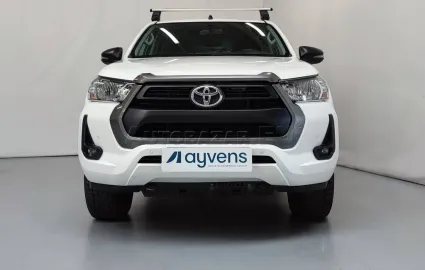 Car image 4