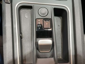 Car image 37