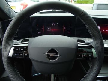 Car image 38