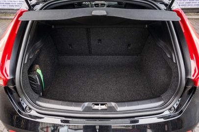 Car image 36