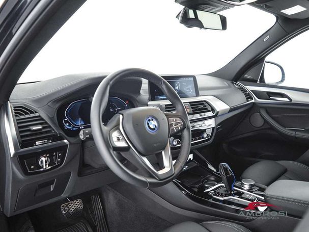 BMW iX3 Impressive 210 kW image number 8