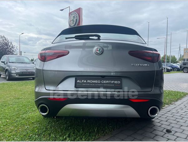 Alfa Romeo Stelvio 2.2 Diesel AT8 Super 110 kW image number 2