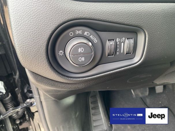 Jeep Renegade Longitude 96 kW image number 16