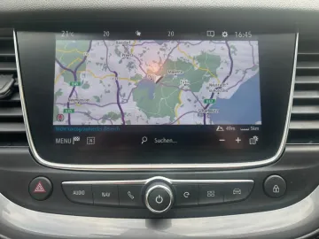 Car image 26