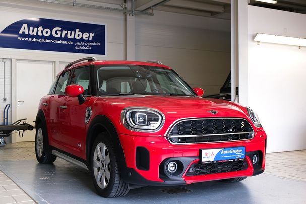 Mini Cooper SE Countryman ALL4 162 kW image number 2