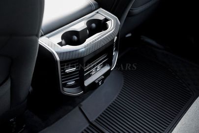 Car image 44