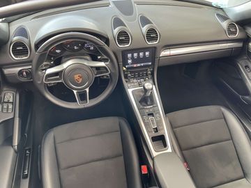 Car image 30