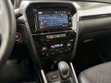 Car image 12