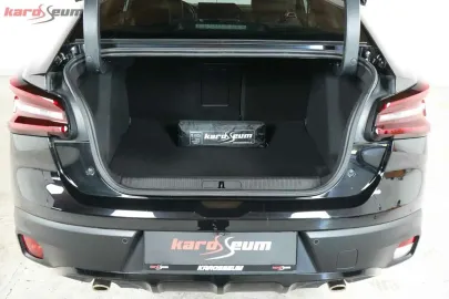 Car image 34