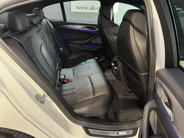 Car image 33