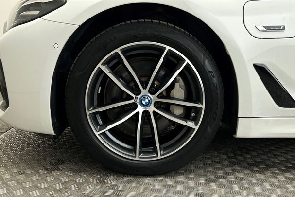 BMW 530 Touring xDrive 216 kW image number 12