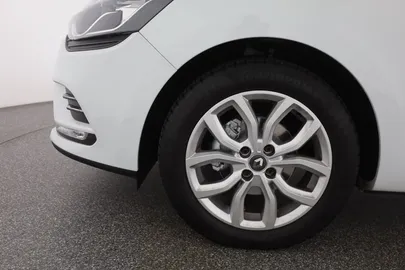 Car image 28